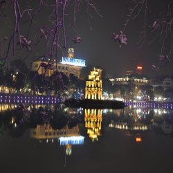 טיול לויטנאם - נוף בלילה